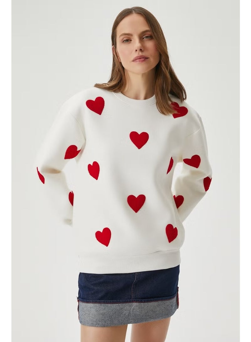 Ritnice Women's Love Heart Embroidered Ecru Red Sweatshirt - Image 1
